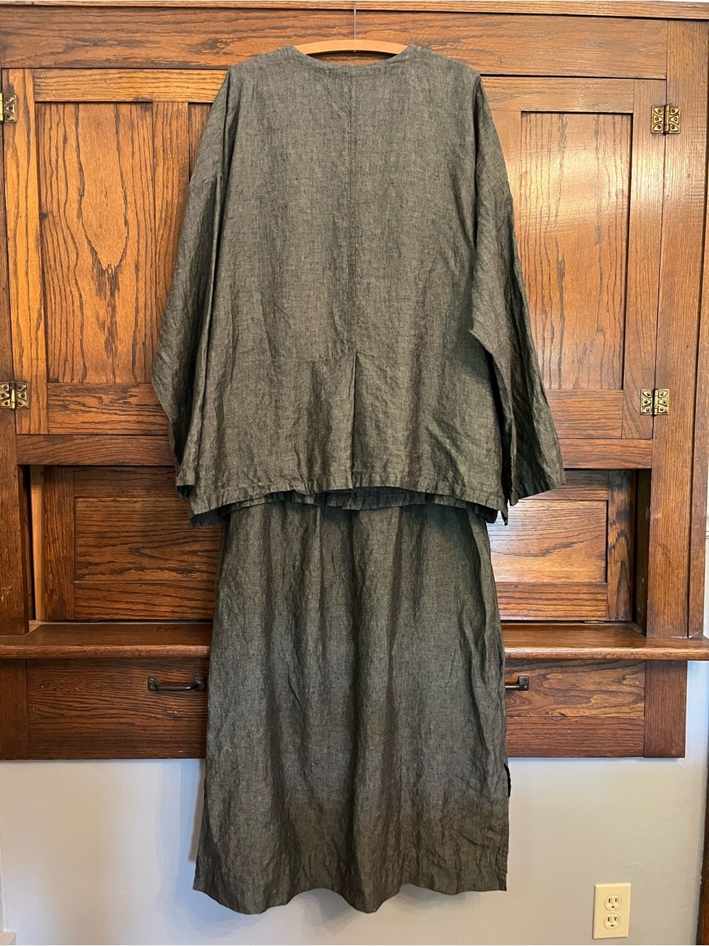Eileen Fisher 3-Piece Irish Linen Gray Jacket, Tank, Skirt, 2X - Picture 6 of 16